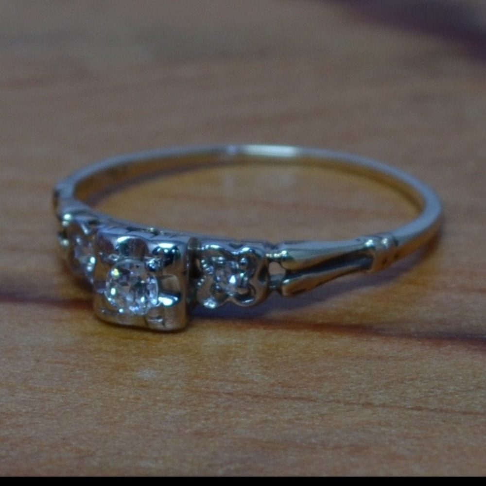 Vintage Diamond Ring - Picture 3 of 4
